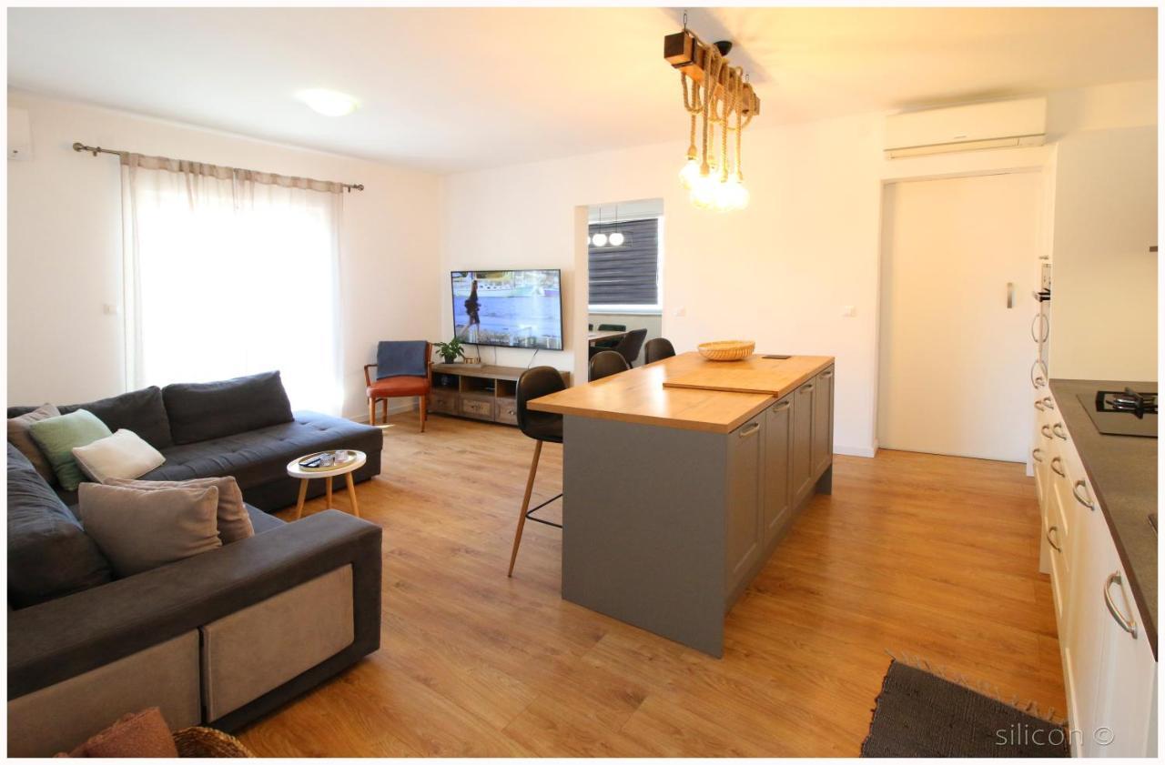 Apartman Silicon Primošten Esterno foto