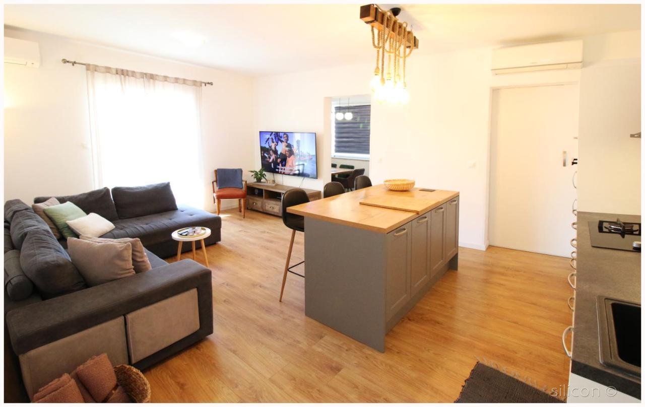 Apartman Silicon Primošten Esterno foto