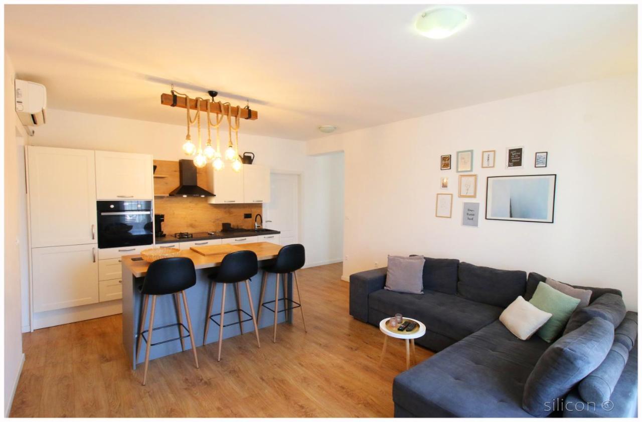 Apartman Silicon Primošten Esterno foto