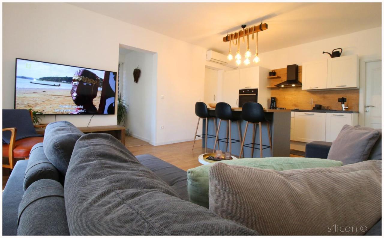 Apartman Silicon Primošten Esterno foto